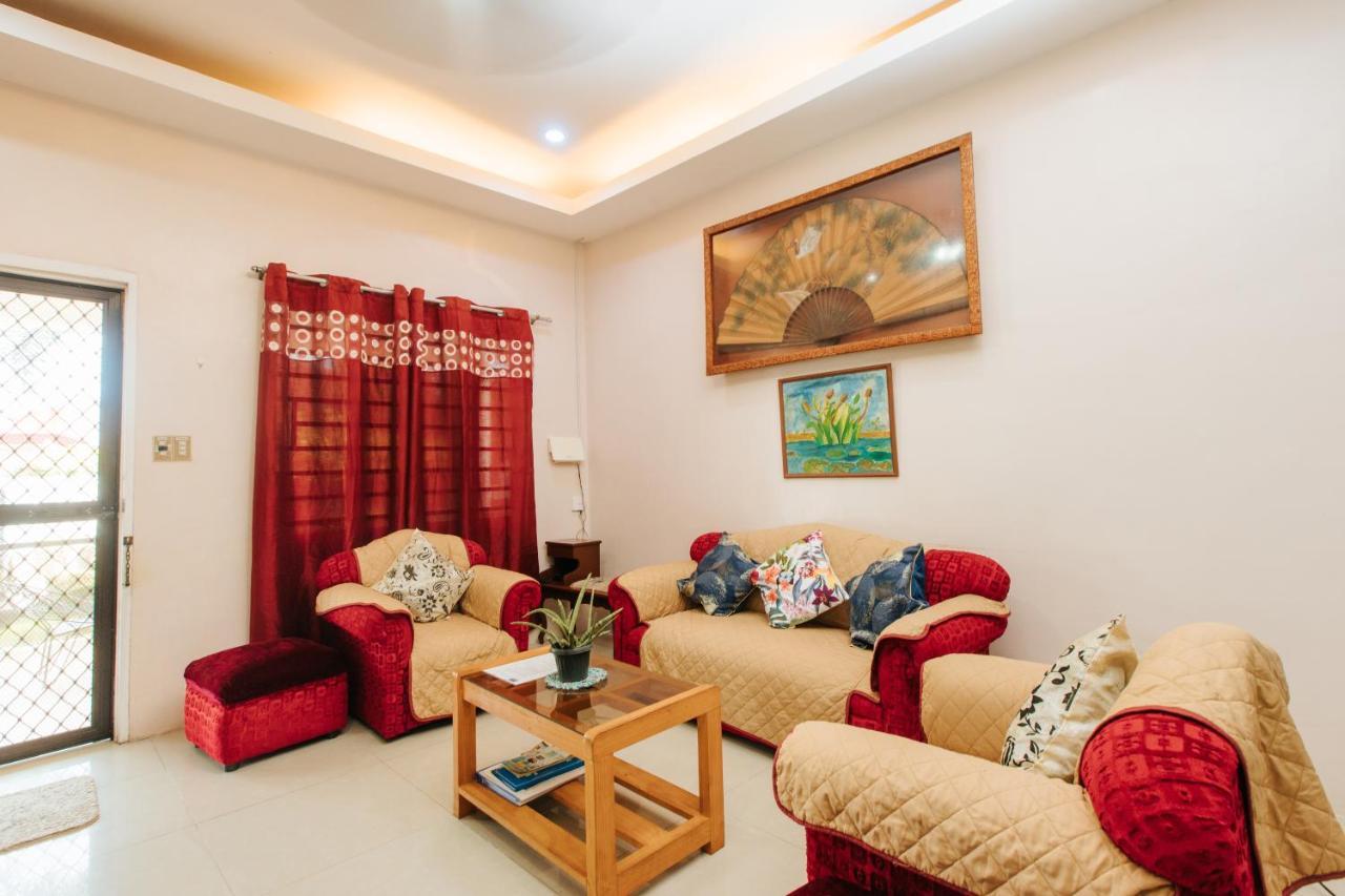 Bahay Ni Kikay Vacation Rental - Wifi Included General Santos City Esterno foto